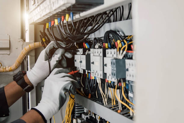 Best Licensed Electrician  in Dellwood, MO